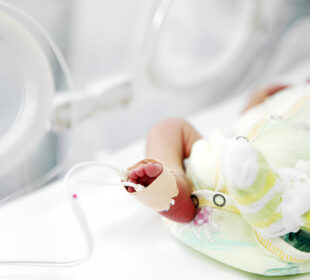 Neišnešiotų naujagimių retinopatija